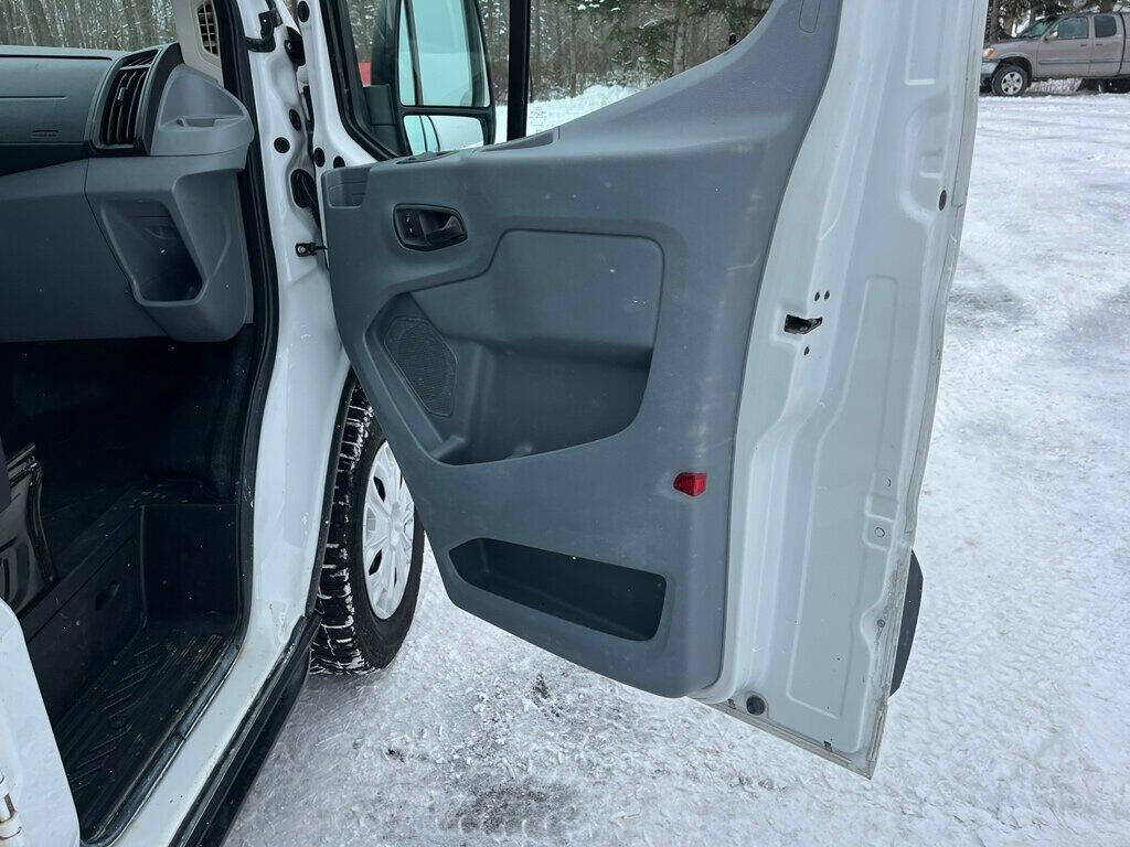 2017 Ford Transit 14