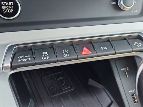 2021 Audi Q3 quattro S line Prem Plus 45 TFSI