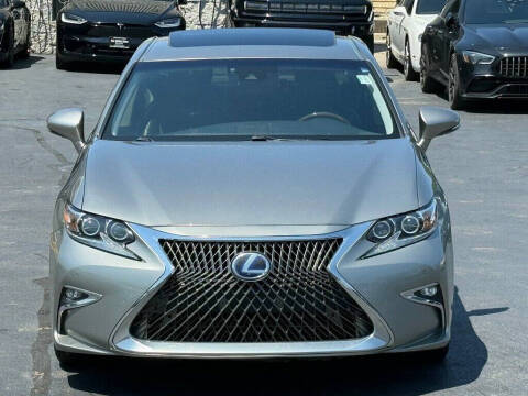 2016 Lexus ES 300h