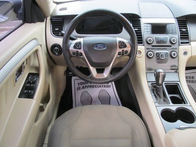 2015 Ford Taurus