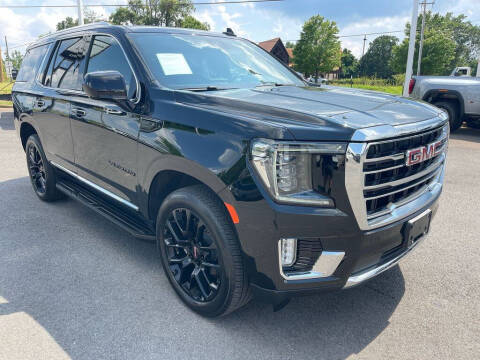 2023 GMC Yukon SLT