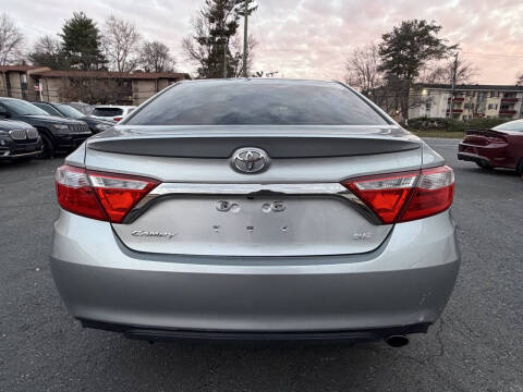 2015 Toyota Camry SE