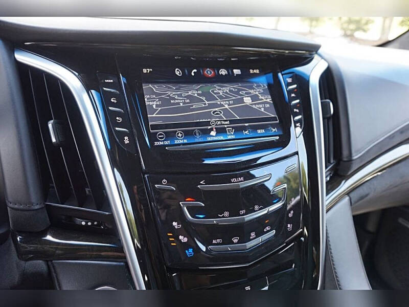 2019 Cadillac Escalade Platinum