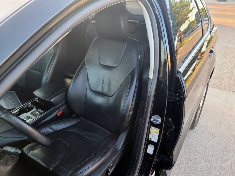 2019 Ford Edge Titanium