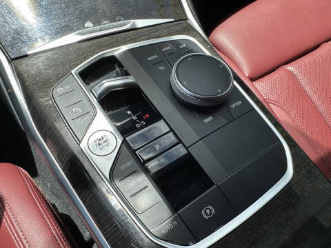 2023 BMW 3 Series 330i