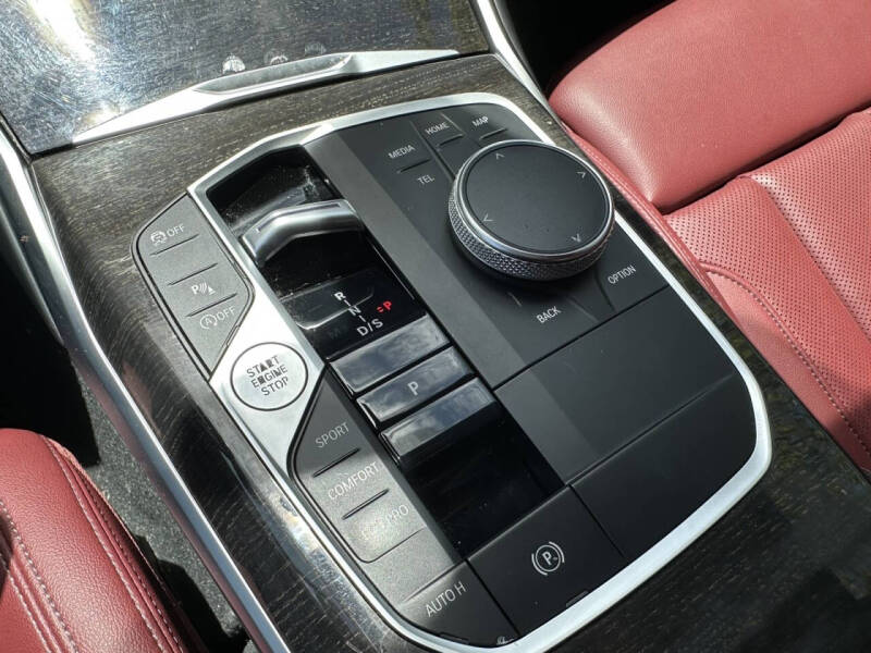 2023 BMW 3 Series 330i