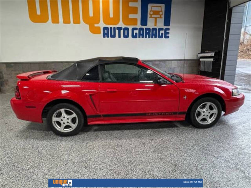 2002 Ford Mustang Deluxe