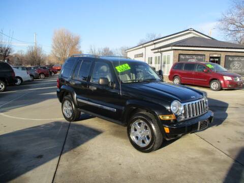 2005 Jeep Liberty for sale at The Auto Specialist Inc. in Des Moines IA