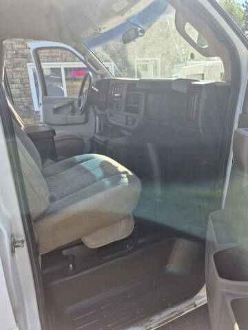 2017 Chevrolet Express 2500