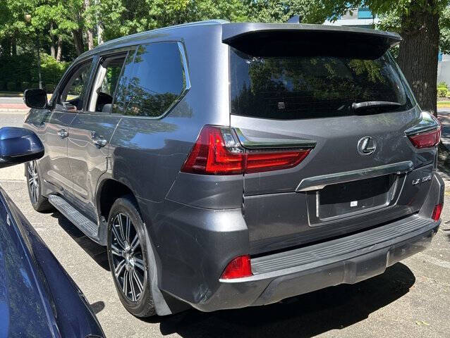 2018 Lexus LX 570