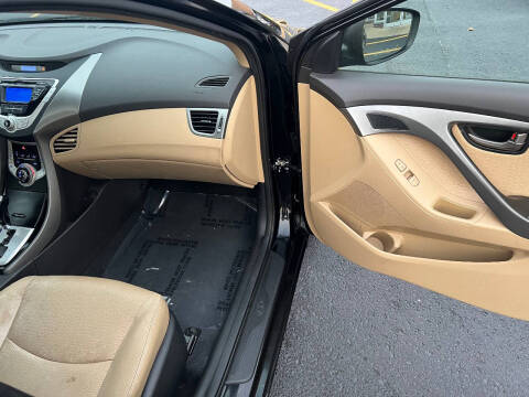 2012 Hyundai Elantra Limited