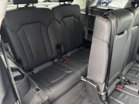 2023 Audi Q7 quattro Premium Plus 45 TFSI