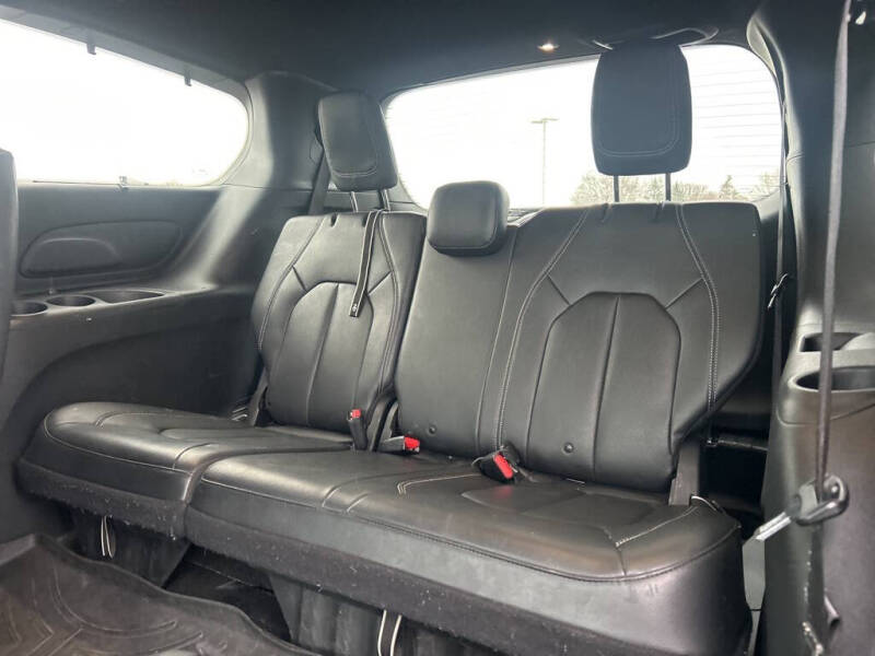 2020 Chrysler Pacifica Touring L