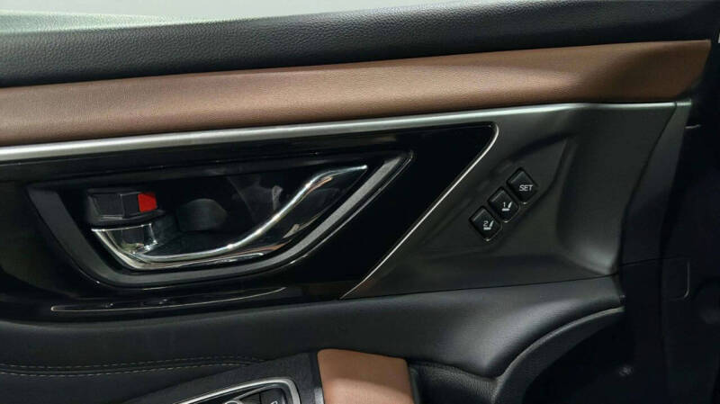 2022 Subaru Outback Touring XT