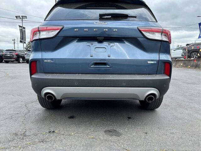 2020 Ford Escape SEL