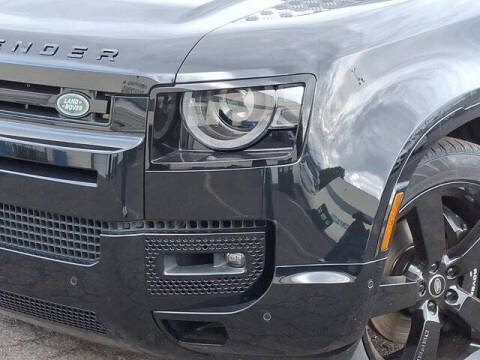 2025 Land Rover Defender 130 V8 P500