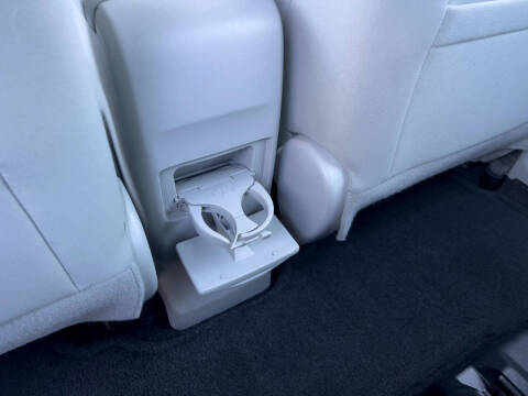 2014 Toyota Prius v Three