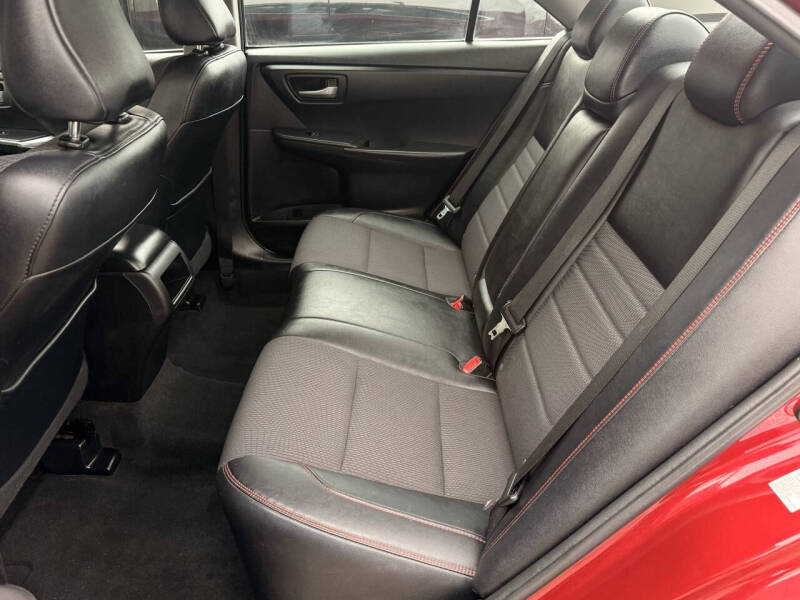 2016 Toyota Camry SE