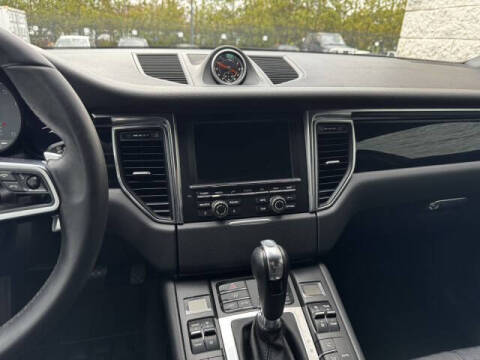 2015 Porsche Macan S