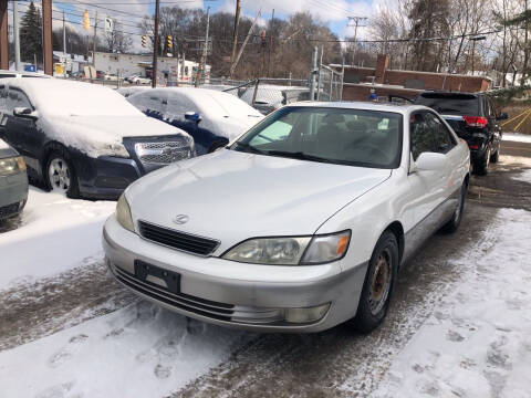 1998 Lexus ES 300 for sale at Six Brothers Mega Lot in Youngstown OH