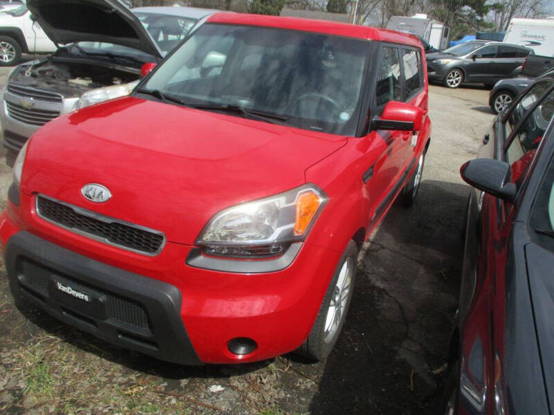2011 Kia Soul +