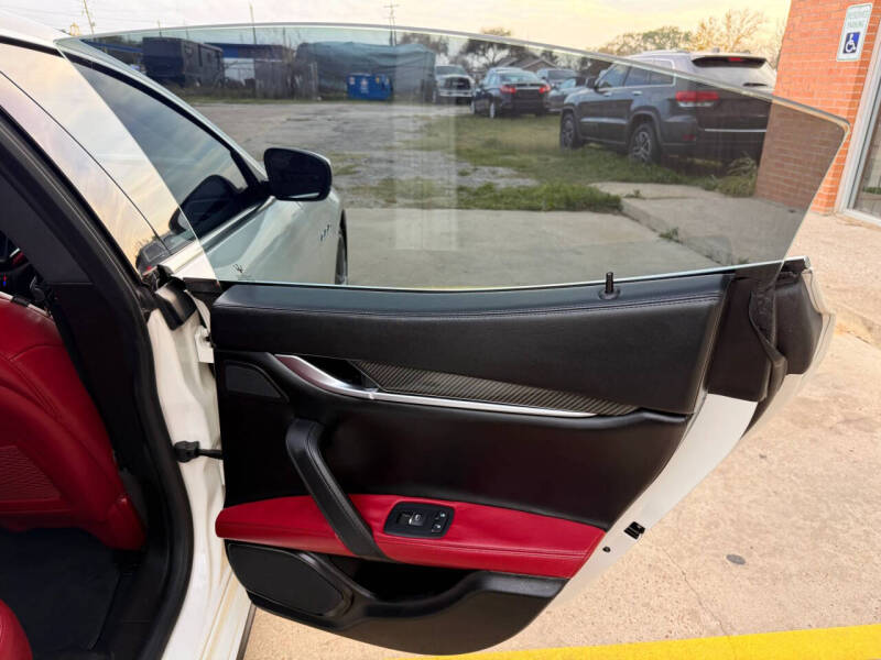 2018 Maserati Ghibli