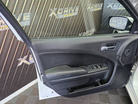 2014 Dodge Charger SXT