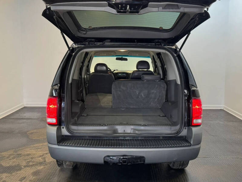 2002 Ford Explorer XLS