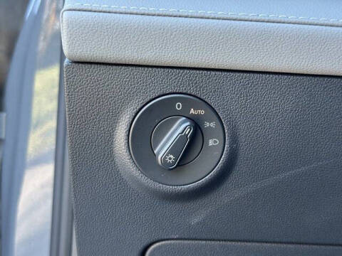 2022 Volkswagen Taos SEL 4Motion