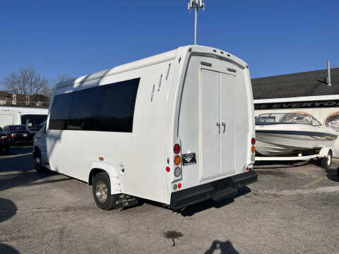 2016 Ford E-Series E-450 SD