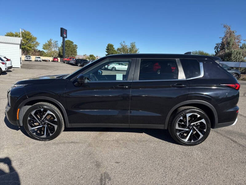 2024 Mitsubishi Outlander SE