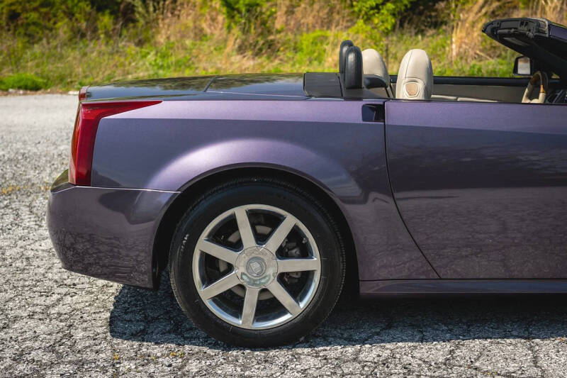2004 Cadillac XLR