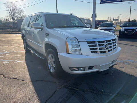 2007 Cadillac Escalade ESV for sale at Summit Palace Auto in Waterford MI