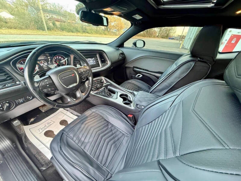 2015 Dodge Challenger SXT