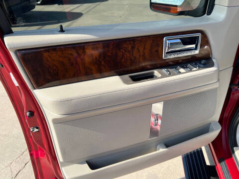 2013 Lincoln Navigator L