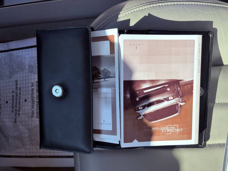 2004 Lincoln LS Luxury