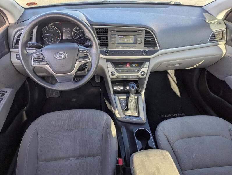 2018 Hyundai Elantra
