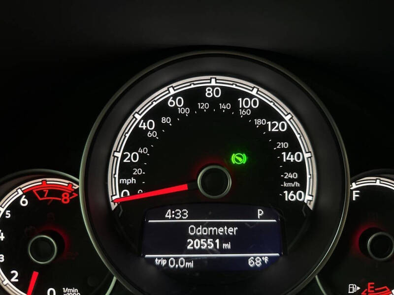 2019 Volkswagen Beetle Convertible 2.0T SE