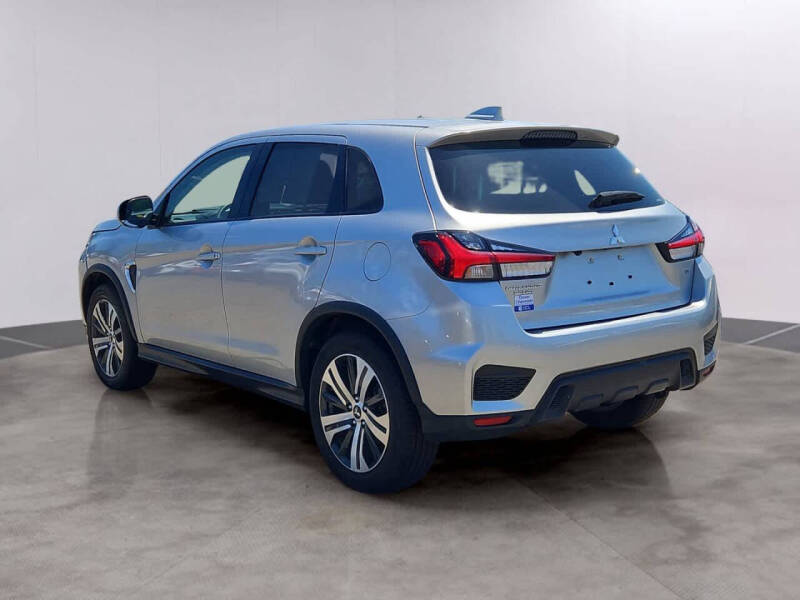 2025 Mitsubishi Outlander Sport SE