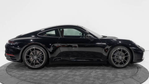2022 Porsche 911 Carrera