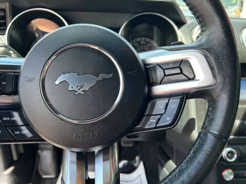 2020 Ford Mustang