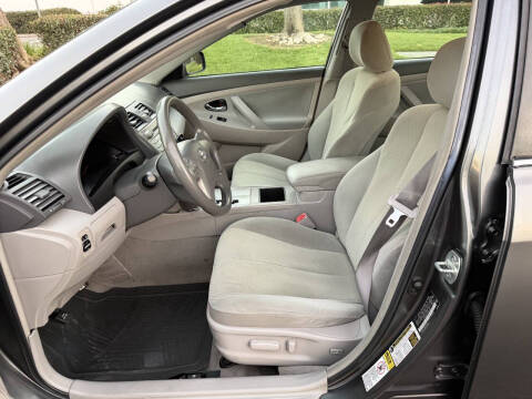 2009 Toyota Camry LE