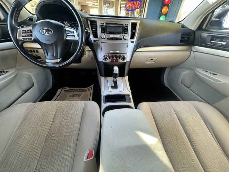 2013 Subaru Outback 2.5i Premium