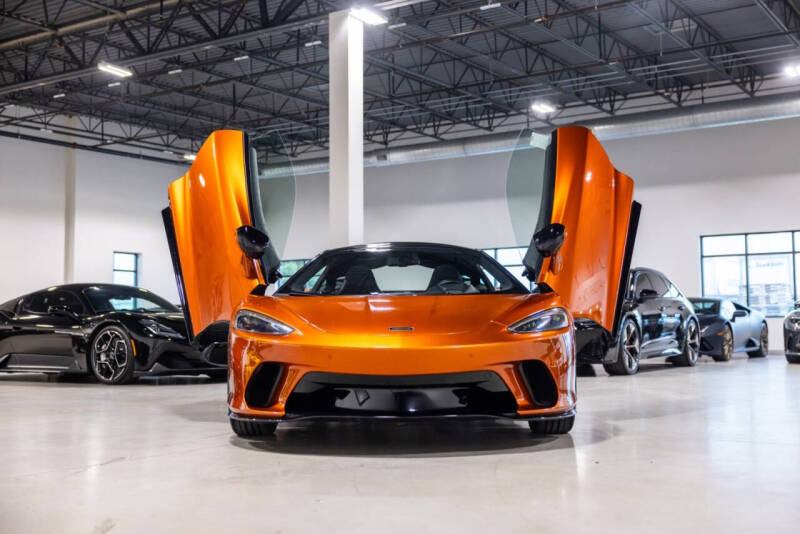 2023 McLaren GT