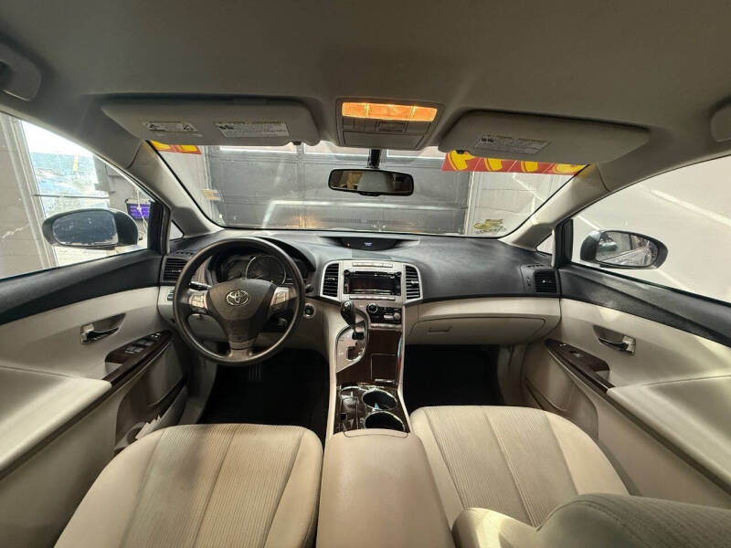 2011 Toyota Venza AWD V6