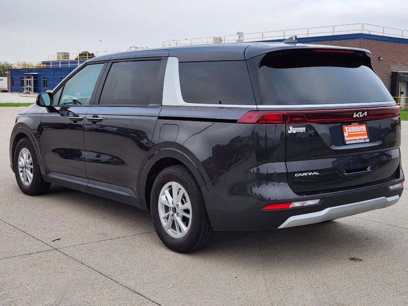 2024 Kia Carnival