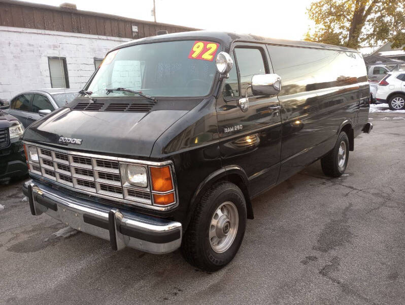 1992 Dodge Ram Van B250 Maxi