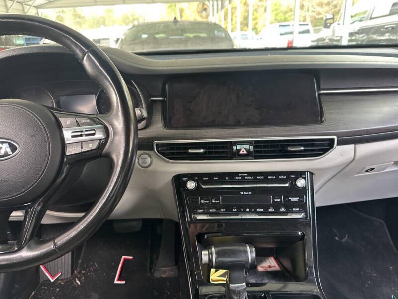 2020 Kia Cadenza Technology