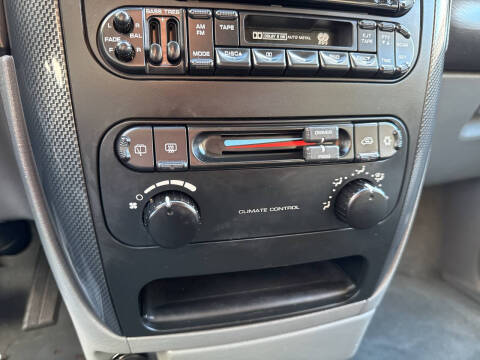 2005 Dodge Caravan SXT