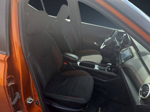 2021 Nissan Kicks SR